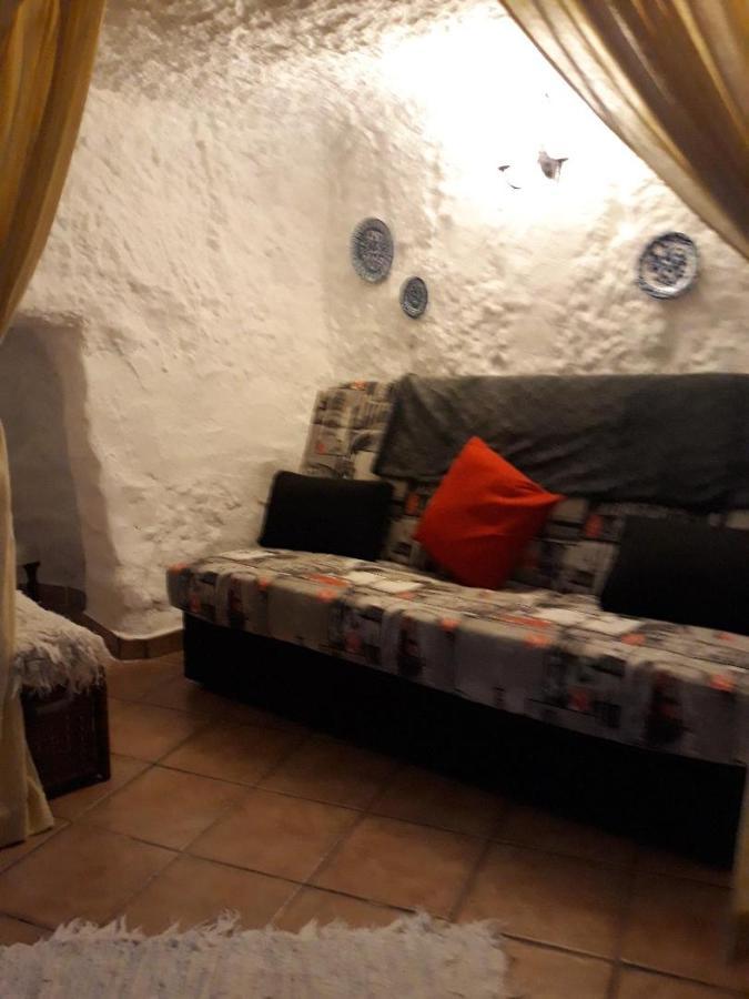 The Welcome Cave Freila Exterior photo